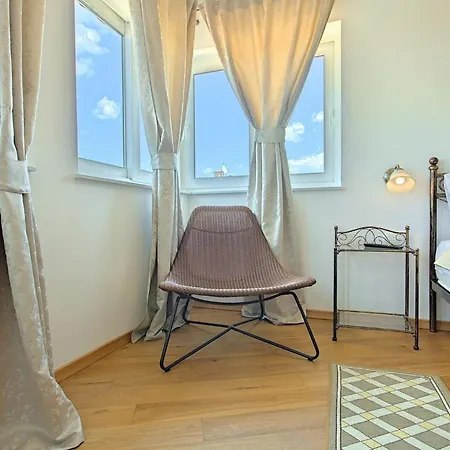 Vespera Porec