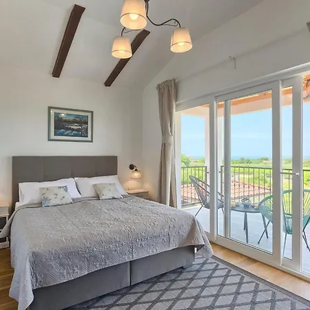 Holiday home Vespera Porec