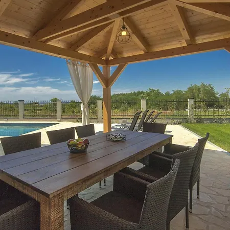 Holiday home Vespera *