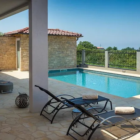 Vespera Holiday home *