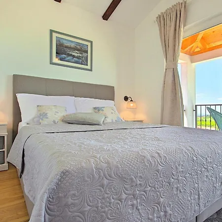 Vespera Ferienhaus *